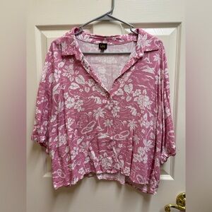 Lee Women's Pink and White Button Down Shirt